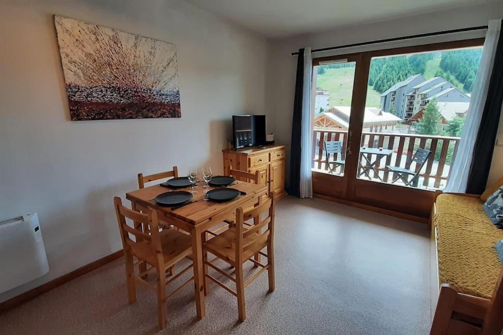 Superbe Appartement La Joue Du Loup Centre, 6 Personnes, Avec Parking Prive Ле-Деволюї Екстер'єр фото