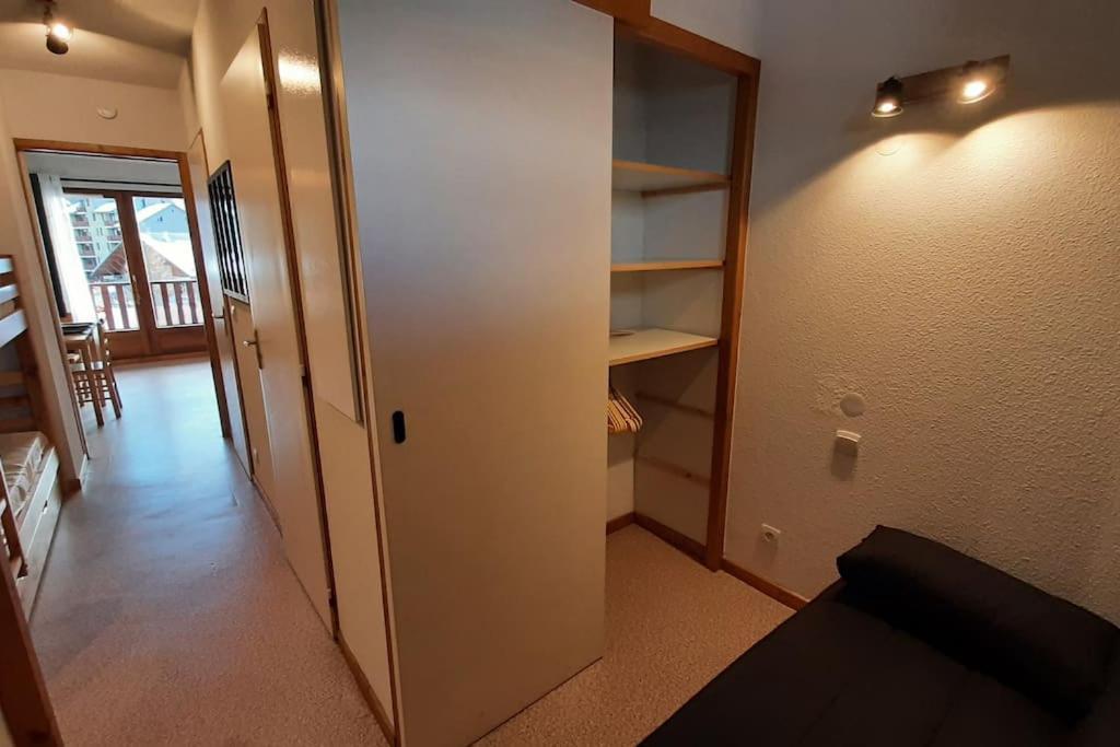 Superbe Appartement La Joue Du Loup Centre, 6 Personnes, Avec Parking Prive Ле-Деволюї Екстер'єр фото